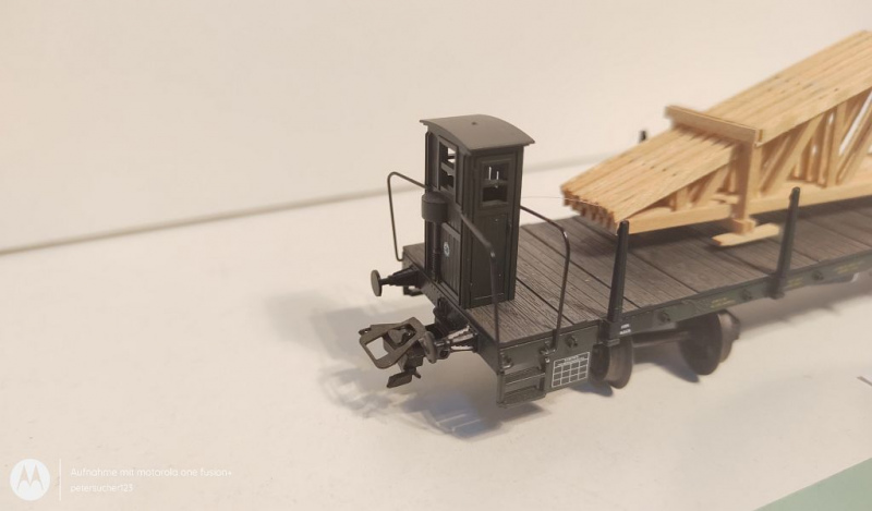 Märklin H0 AC 46282 Flachwagen mit Rungen / Ladung Dachstuhl / NEM / K.Bay.Sts.B.