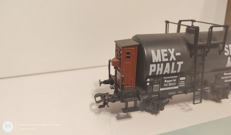 Märklin H0 AC 4871 Kesselwagen mit Bremserhaus  "MEX-PHALT"