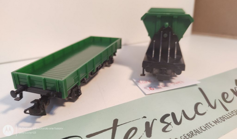 Märklin H0 AC 1x Kipplore grün + 1x Niederbordwagen grün ohne Aufschrift