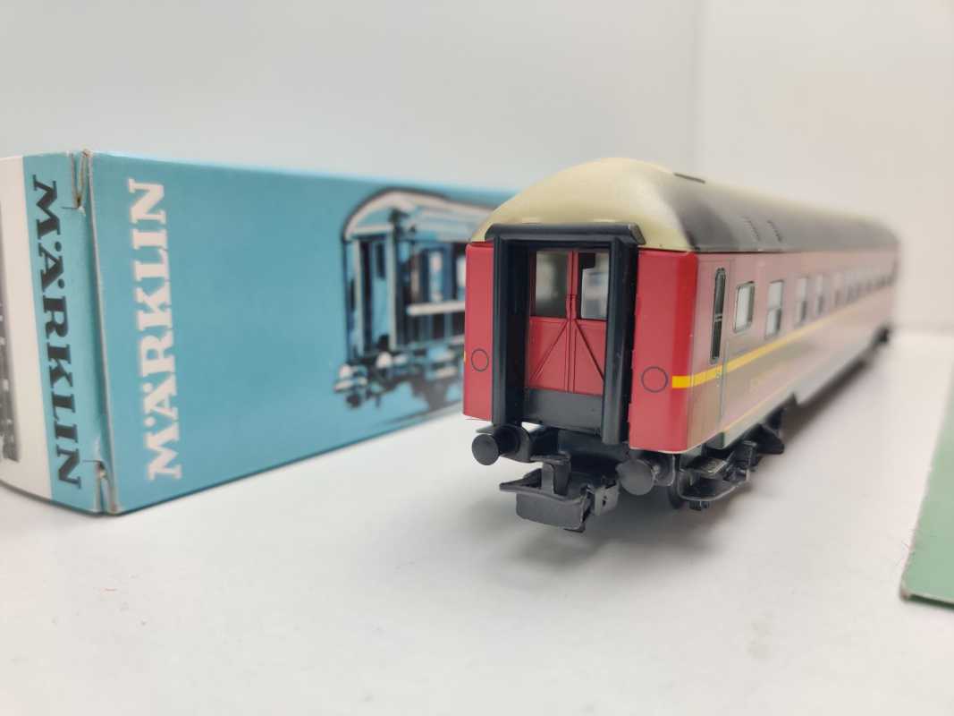 Märklin H0 AC 00766-04 Schlafwagen WLABüm33 aus Display / DB / OVP hblau