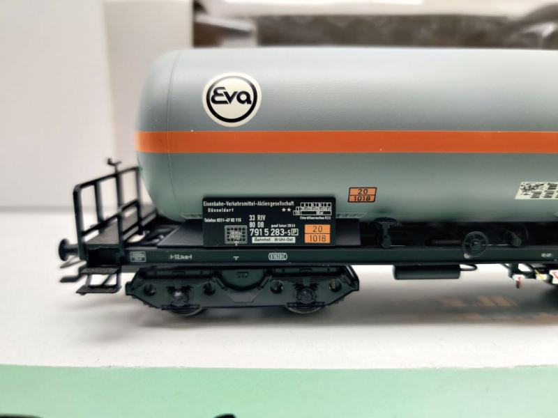 Märklin H0 AC 00798-09 Kesselwagen "EVA"  / NEM / DB / OVP weiß