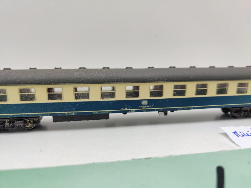 Minitrix N DC 11137-3 K Schnellzugwagen 2.Kl. / Bm232 / DB