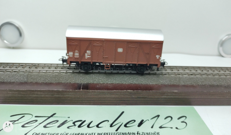 Märklin H0 120 6 086-1 Gedeckter Güterwagen 2-Achser Braun DB