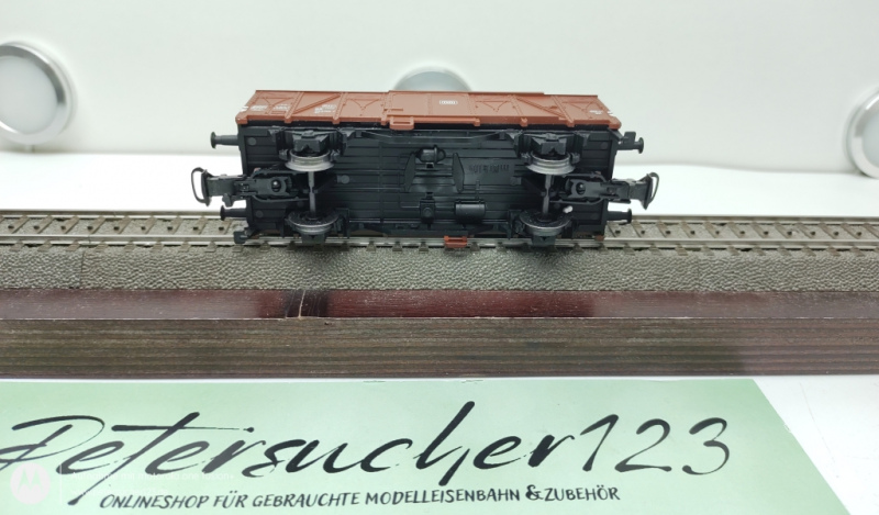 Märklin H0 120 6 086-1 Gedeckter Güterwagen 2-Achser Braun DB