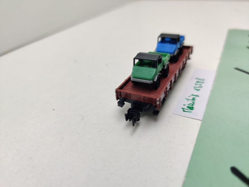 Minitrix N DC 13588 ex 51358800 Niederbordwagen + 2 Unimog Kklmmp514 / DB