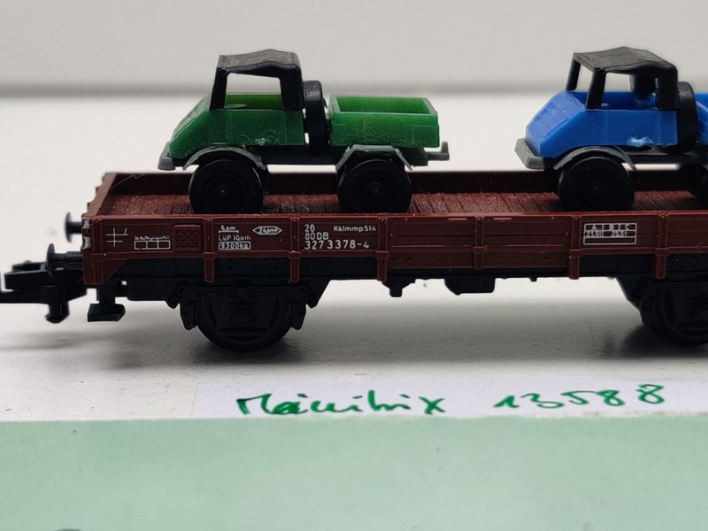 Minitrix N DC 13588 ex 51358800 Niederbordwagen + 2 Unimog Kklmmp514 / DB