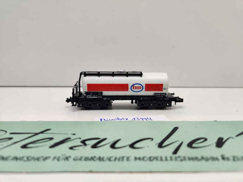 Minitrix N DC 13994 Kesselwagen "Esso" / NEM / DB