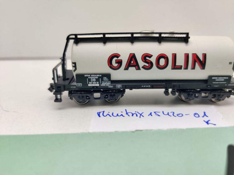 Minitrix N DC 15420-01 Kesselwagen "Gasolin" / NEM / DB