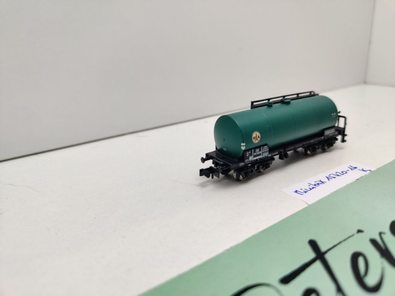 Minitrix N DC 15420-16 Kesselwagen "DEA" / NEM / DB
