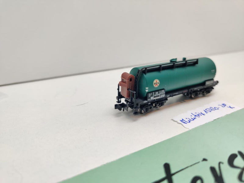 Minitrix N DC 15420-20 Kesselwagen "DEA" / NEM / DB