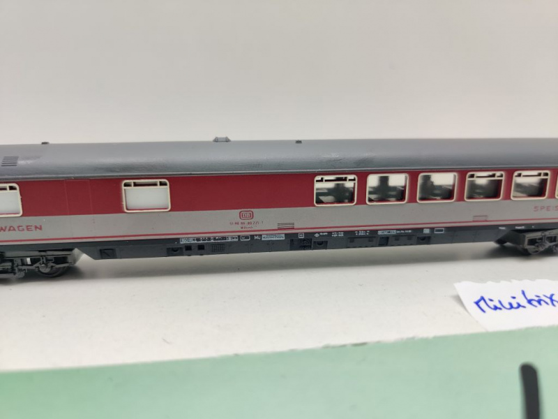 Minitrix N DC 15851 03 K Schnellzugspeisewagen / WRümh132 / DB