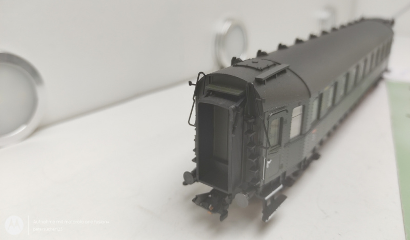 Märklin H0 AC 16080 Personenwagen / DR / 3.Kl. / Grün / Nem / KK / Personen / Licht