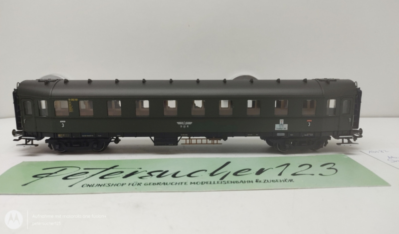 Märklin H0 AC 16082 Personenwagen / DR / 2.Kl. / Grün / Nem / KK / Personen