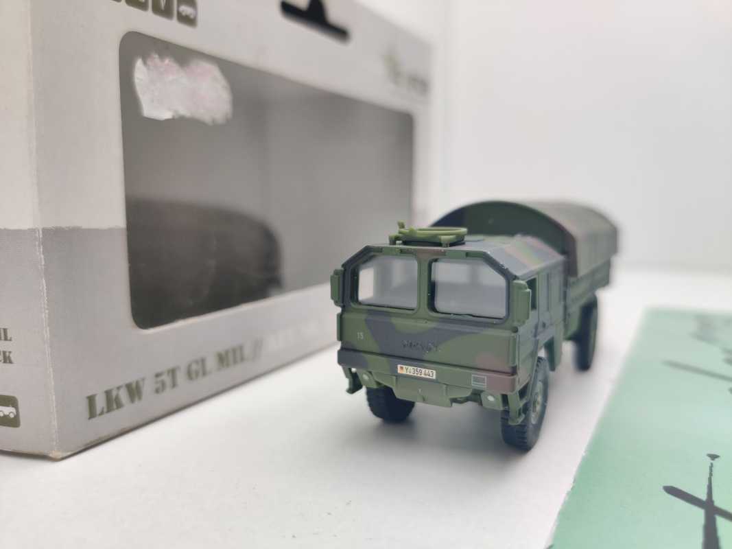 Märklin H0 18530 4MFOR MAN LKW 5T GL MIL / 1:87 / OVP