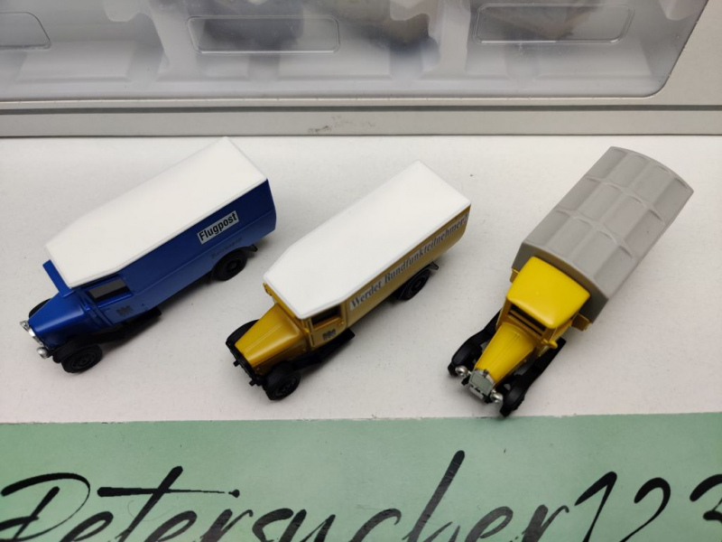 Märklin H0 18987 /  dreiteiliges historisches Postauto-Set  / OVP