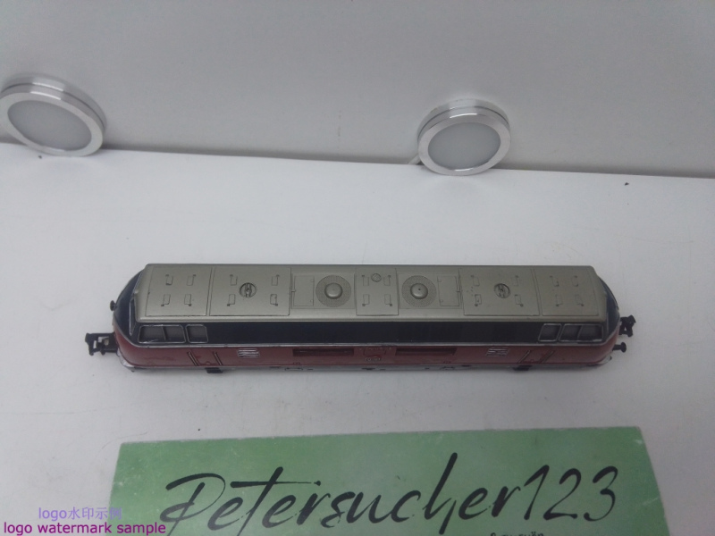 Märklin H0 AC  3021 / V200 060 Diesellok Gussgehäuse / DB / Analog / Rot