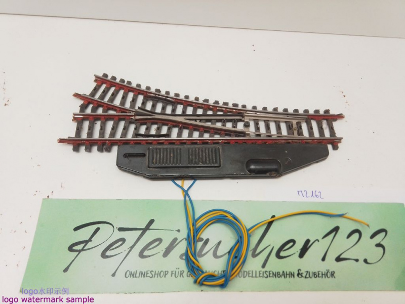 Märklin H0 AC 2261 elektr. K-Gleis Weiche / rechts / 168,9 mm / 22° 30 / Farbe, Kleber