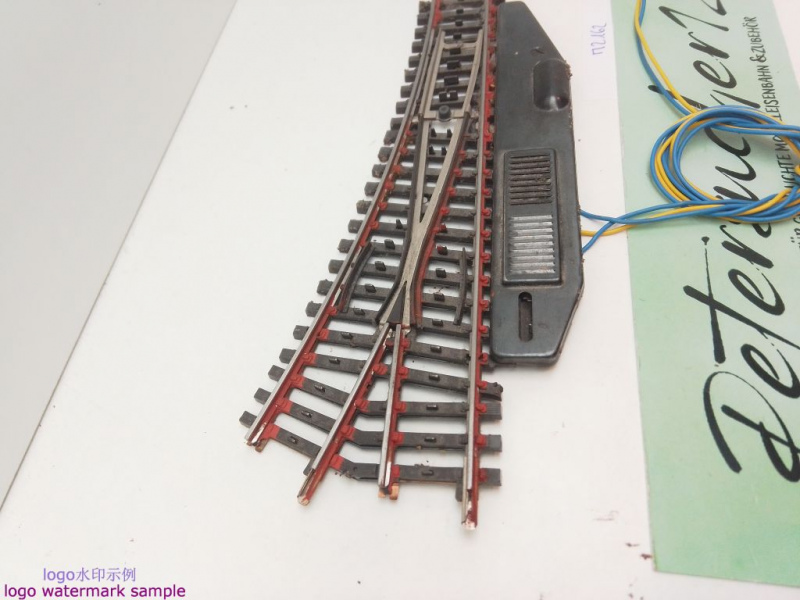 Märklin H0 AC 2261 elektr. K-Gleis Weiche / rechts / 168,9 mm / 22° 30 / Farbe, Kleber
