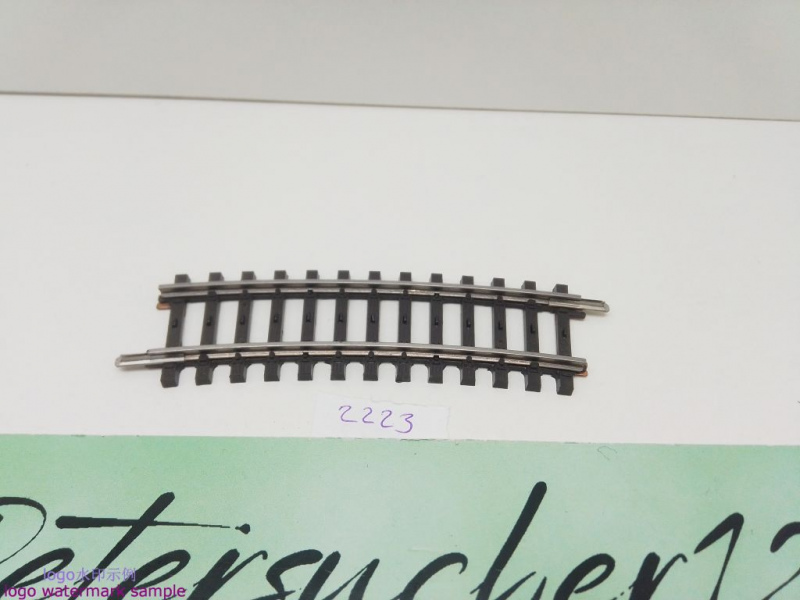 Märklin H0 AC 2223 1x gebogenes K-Gleis / R 360 / 15° = 1/2