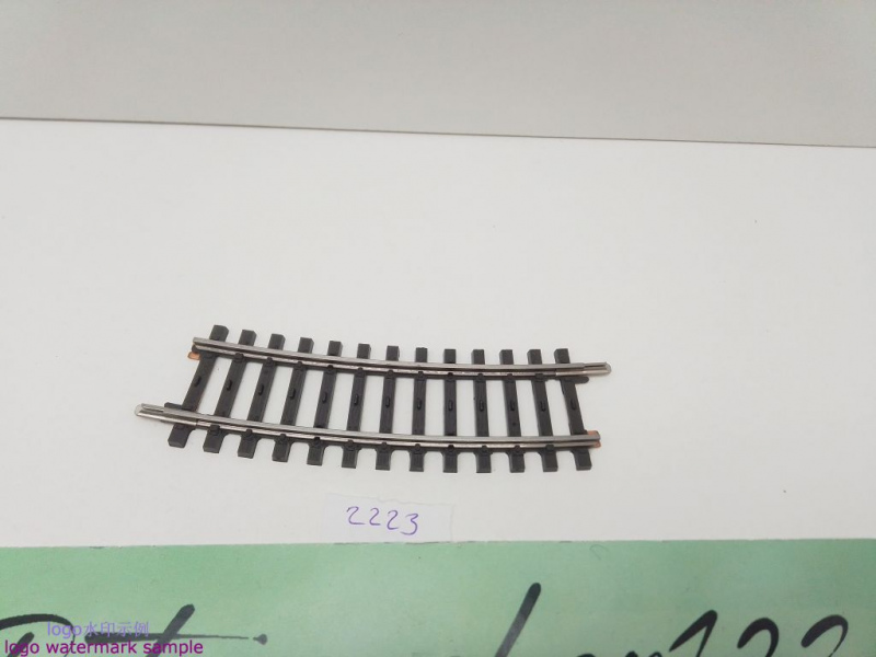 Märklin H0 AC 2223 1x gebogenes K-Gleis / R 360 / 15° = 1/2