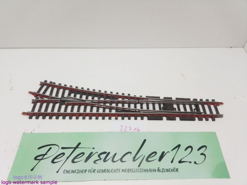 Märklin H0 AC 22716 K-Gleis schlanke Weiche Rechts / 225 mm / 14° 26' / Farbe Kleber