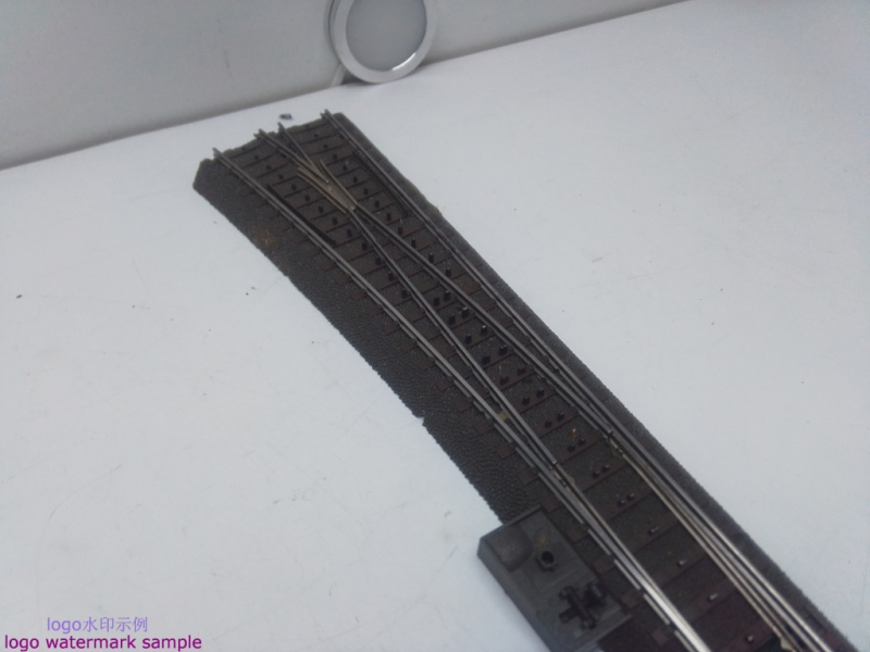 Märklin H0 24711 Schlanke Weiche links C-Gleis  Länge 236,1mm R=1146,6mm 12,1° / Anlagenrückbau