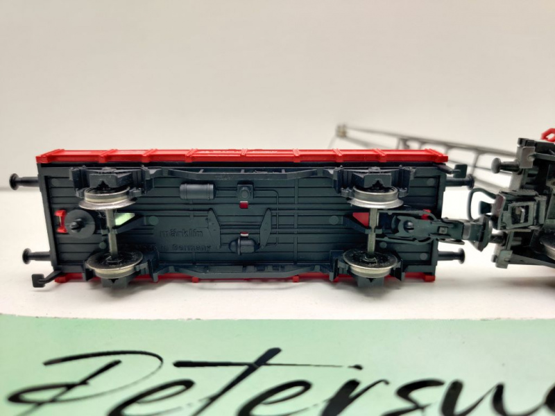 Märklin H0 AC 29426 Kranwagen rot + Kranschutzwagen rot / DB