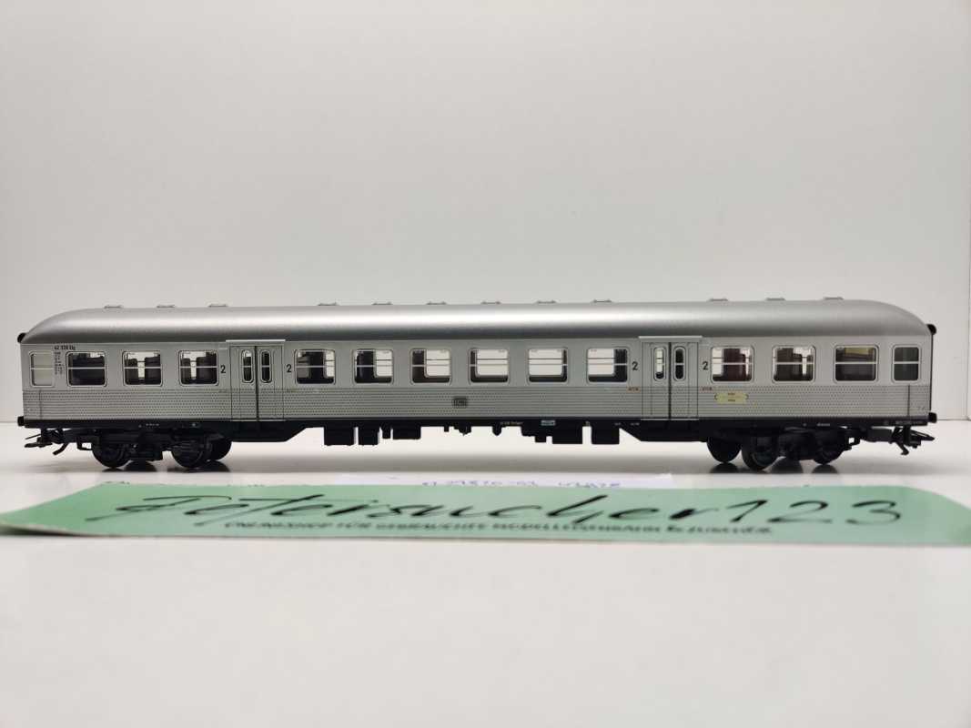 Märklin H0 AC 29820-03 Nahverkehrswagen 2.Kl. B4nb aus Set / NEM / DB