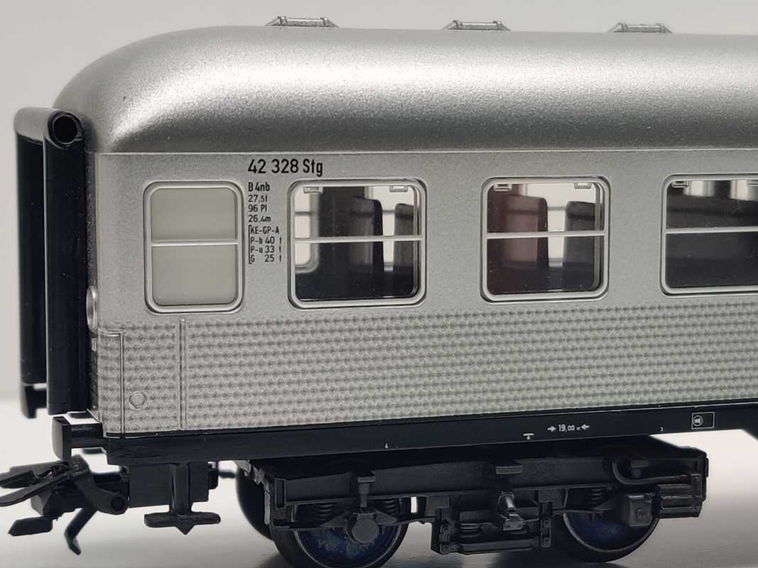 Märklin H0 AC 29820-03 Nahverkehrswagen 2.Kl. B4nb aus Set / NEM / DB