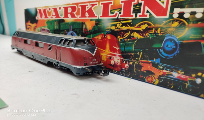Märklin H0 AC  3021 / V200 060 Diesellok Gussgehäuse  DB  Analog OVP Rot