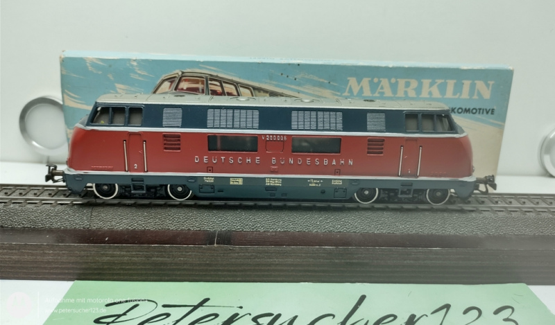 Märklin H0 3021 / V200 006   Diesellok ROT DB Hellblaue OVP