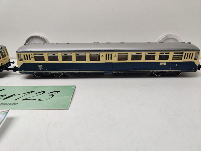 Märklin H0 AC 3028 / BR515023-0 / 815616-8 Triebwagen + Beiwagen / DB / Analog / Blau - Beige