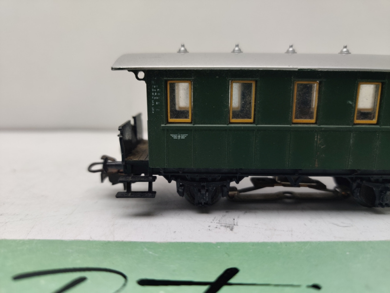 Märklin H0 AC 32 Personenwagen Nebenbahn / Licht / Grün