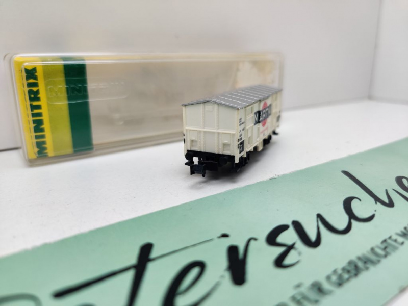 Minitrix N DC 13281 ex 3281 ged Güterwagen "Martini" F / FS / OVP