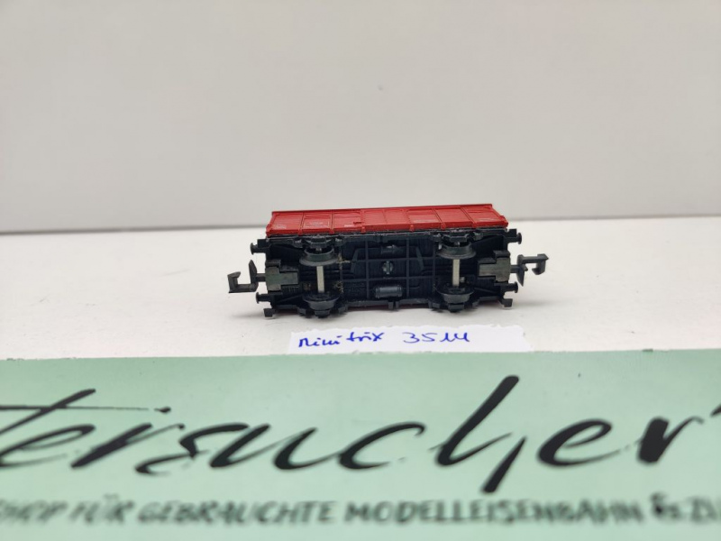 Minitrix N DC 3514 ged. Güterwagen "Hilfszug Feuerlöschwagen"  / rot / G10 / DB