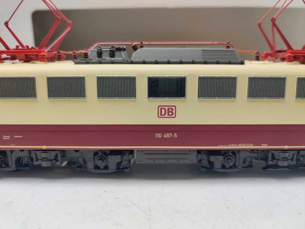 Märklin / AC / H0 / 37011 Schnellfahrlokomotive BR110.3 / 110 497-5) / DB AG / Mfx / Sound / OVP