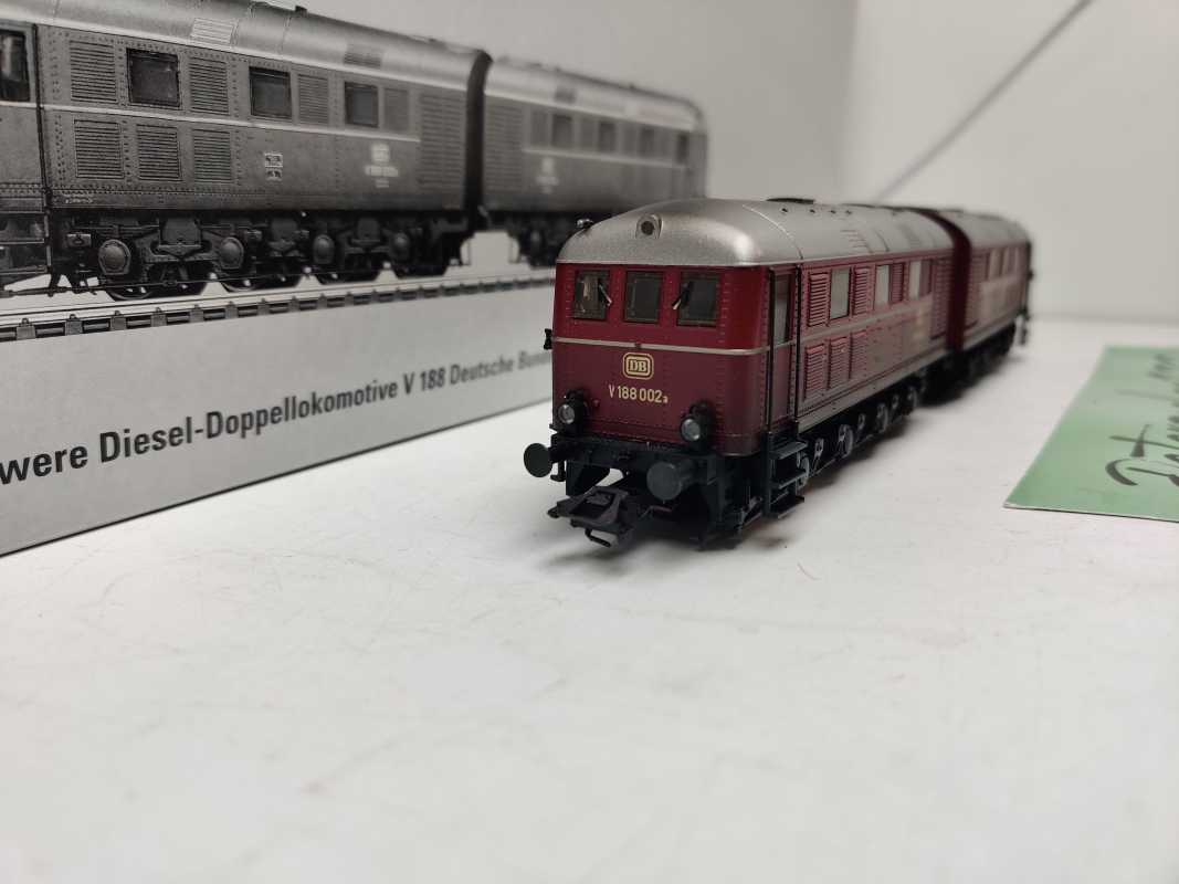 Märklin / AC / H0 / 37285 schwere Diesel-Doppellokomotive / BR V 188 / DB / Mfx / Sound / OVP