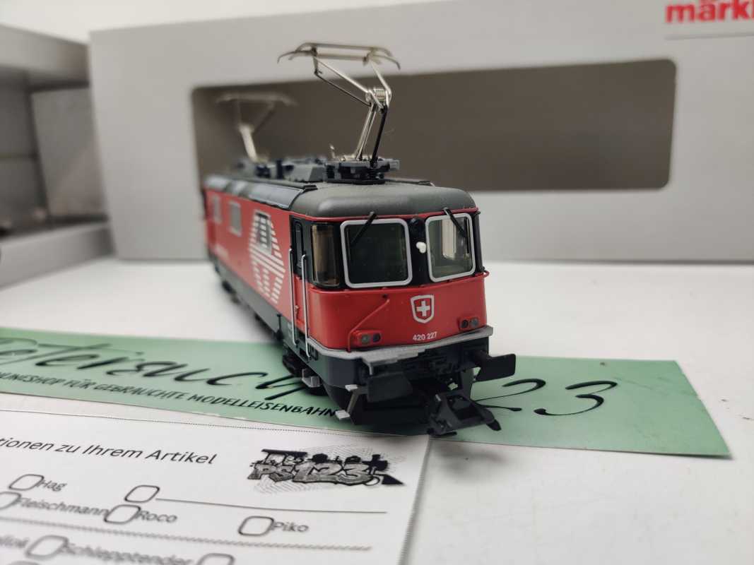 Märklin / AC / H0 / 37347 Schweizer Elektrolokomotive / Serie Re 4/4 II Serie 420 / SBB / Mfx / OVP
