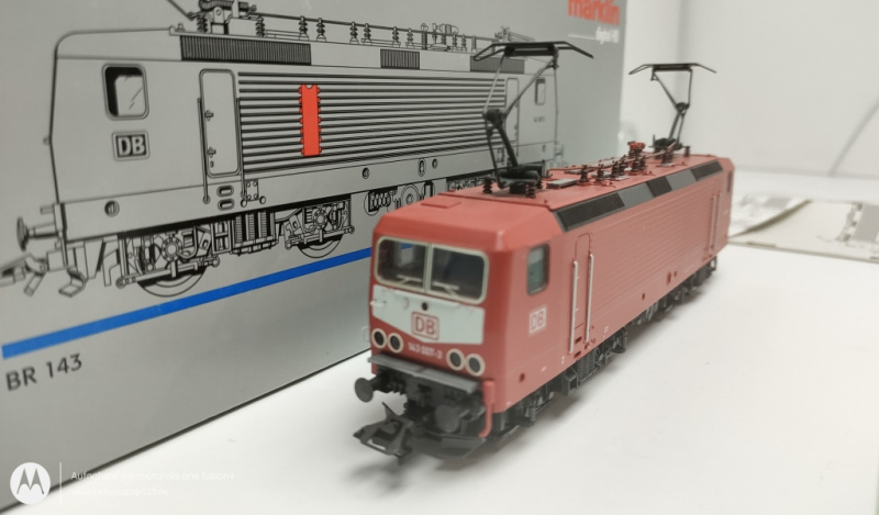 Märklin H0 AC 37430 / BR143  Elektrolokomotive DB / Delta Digital / Analog / OVP