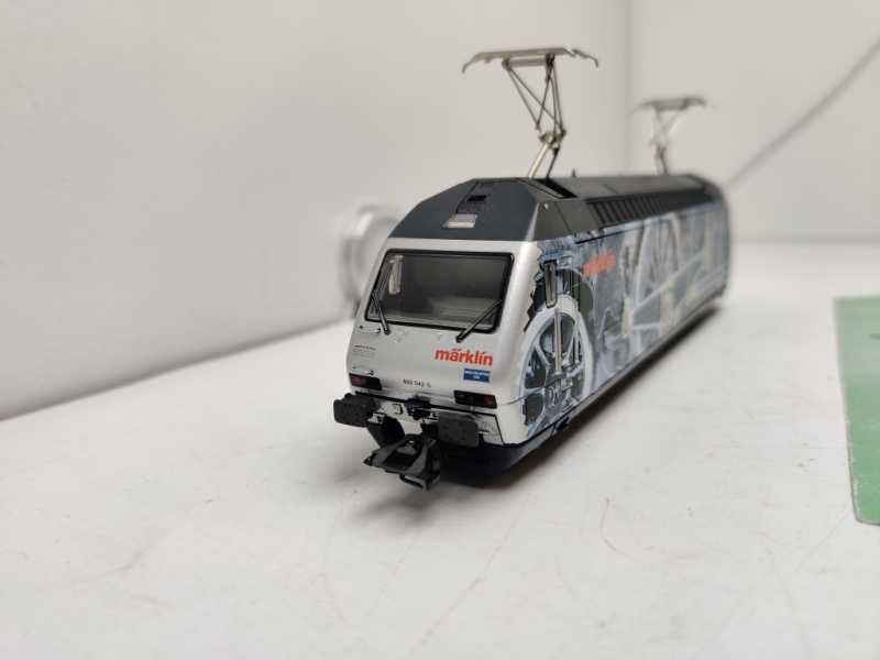 Märklin H0 AC 37637 / Re460 042-5 Elektrolokomotive / Delta Digital / SBB