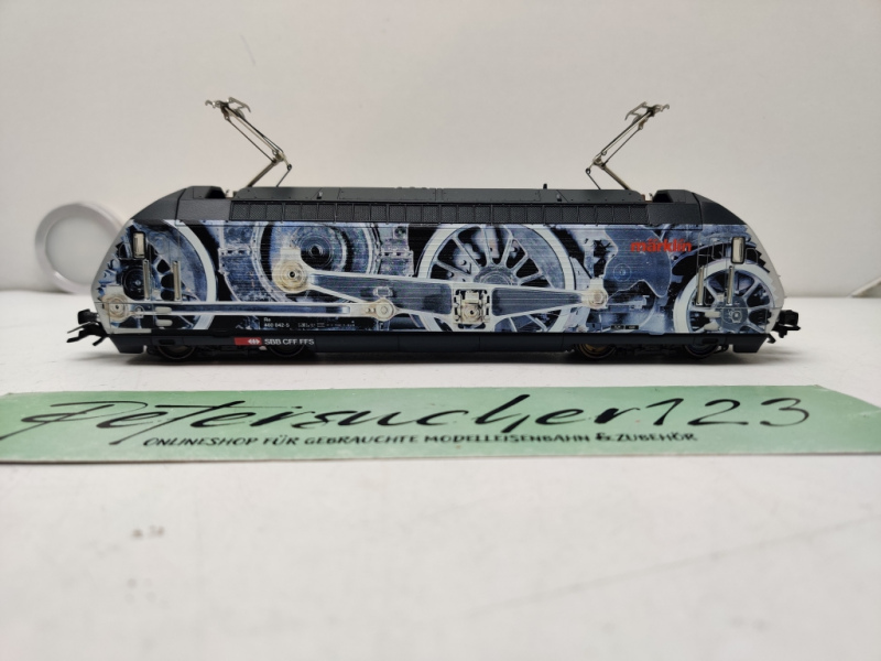 Märklin H0 AC 37637 / Re460 042-5 Elektrolokomotive / Delta Digital / SBB