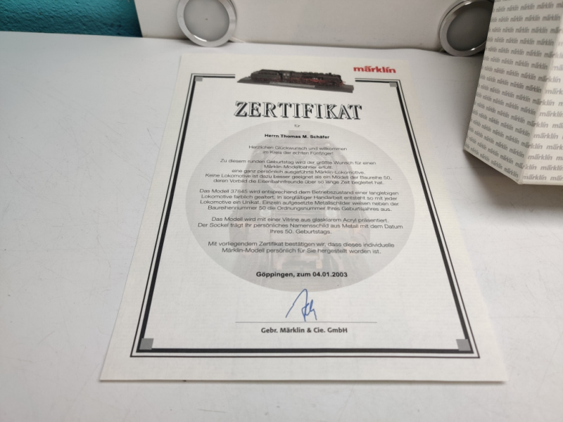 MÄRKLIN H0 AC 37845  Lokomotive BR 50 / Mfx / Sound / Zertifikat / Schaukasten / OVP