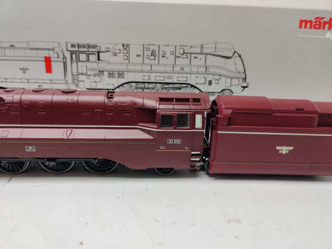 Märklin H0 DC 37911/ Stromlinien-Schnellzuglokomotive mit Schlepptender / Delta-Digital / OVP