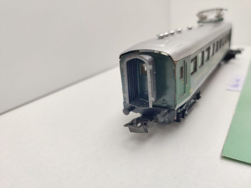Märklin H0 AC 4016 Schnellzug-Speisewagen Dachabnehmer / SBB
