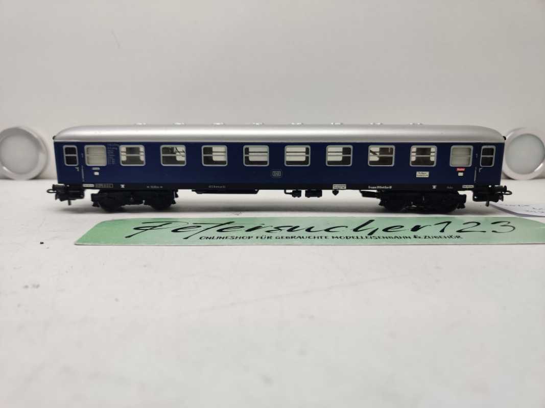 Märklin H0 AC 4027 / 11853 Personenwagen 1.Kl. / Blau / Blech / DB / Licht