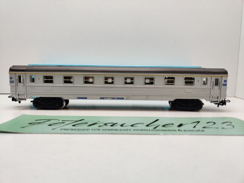 Märklin H0 AC 4076 D-Zug-Wagen 1.Kl A9uj / Inox / SNCF / OVP hellblau