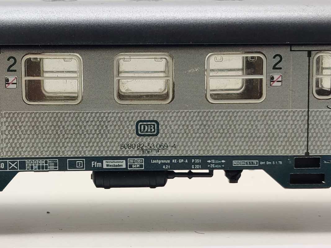 Märklin H0 AC 4077 Nahverkehrswagen "Silberling" 2.Kl BD4nf / Licht / DB