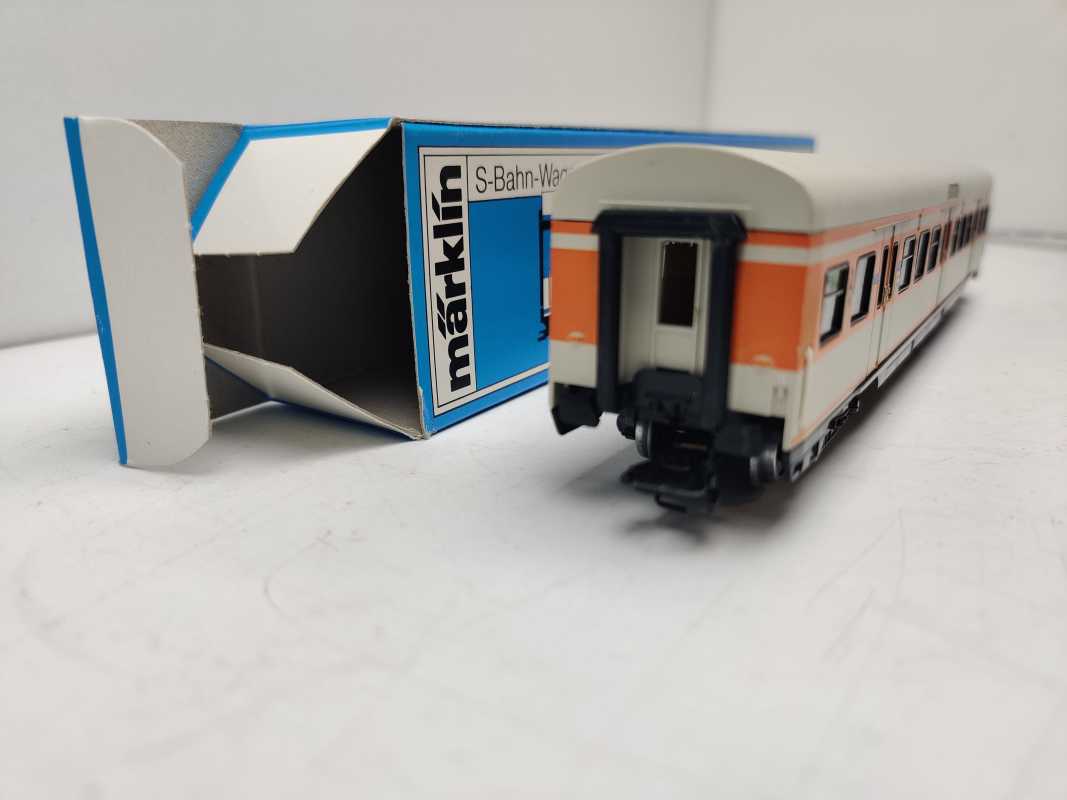 Märklin H0 AC 4184  S-Bahn-Personenwagen der 2. Klasse / Bauart ABx 791.1 / Blaue - OVP