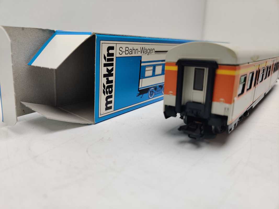 Märklin H0 AC 4183  S-Bahn-Personenwagen der 1./2. Klasse / Bauart ABx 791.1 / Blaue - OVP