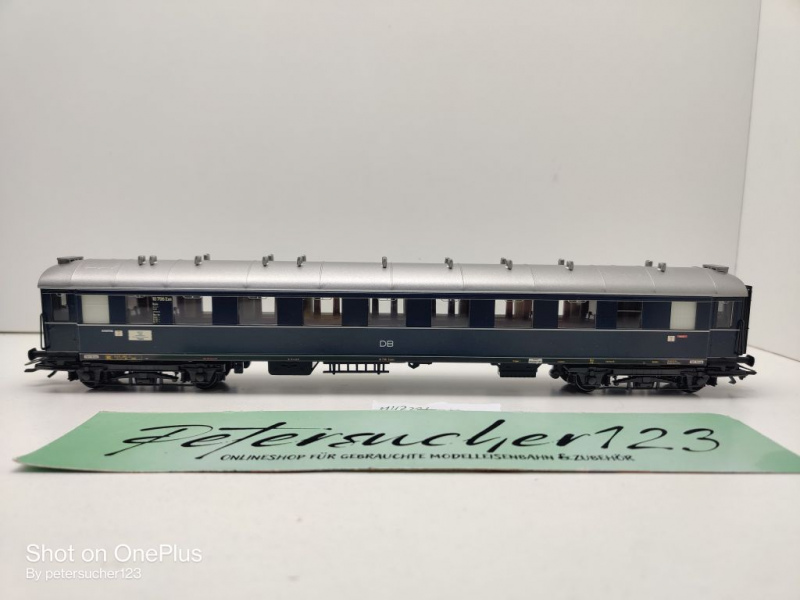 Märklin H0 AC 4281 Schnellzugwagen aus Set / 2.Kl / B4üe / NEM / DB